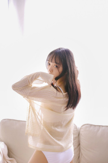 大胸奶汁乳流奶水出来白